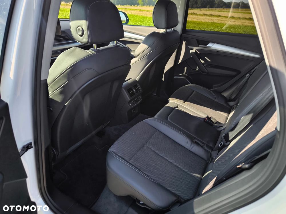 Audi Q5 40 TDI quattro S tronic sport - 11