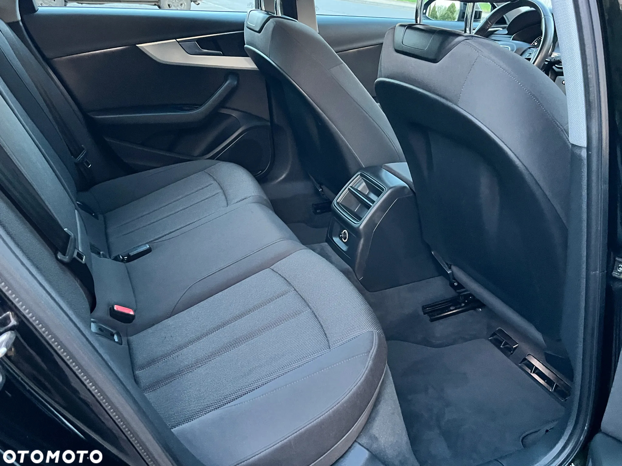 Audi A4 Avant 2.0 TDI ultra - 24