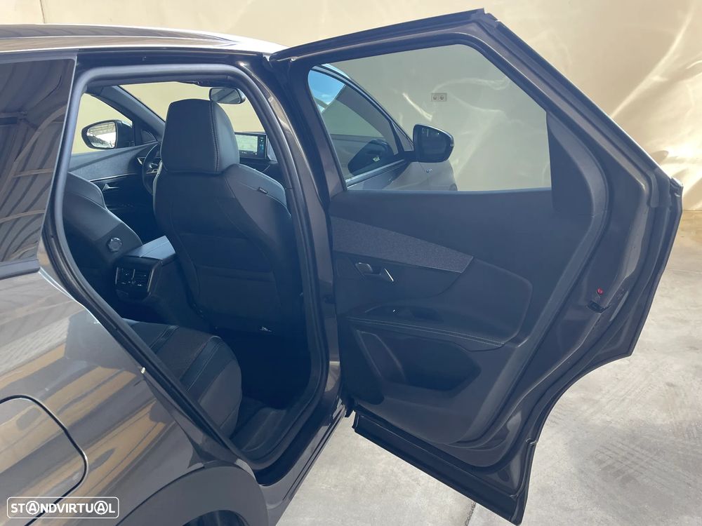 Peugeot 3008 225 e-EAT8 Allure Pack - 26