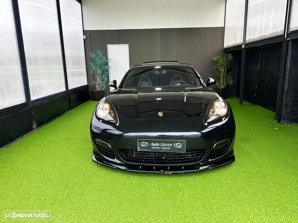 Porsche Panamera Turbo PDK - 2