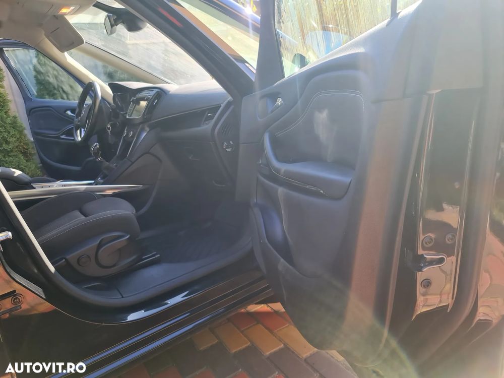Opel Zafira - 32