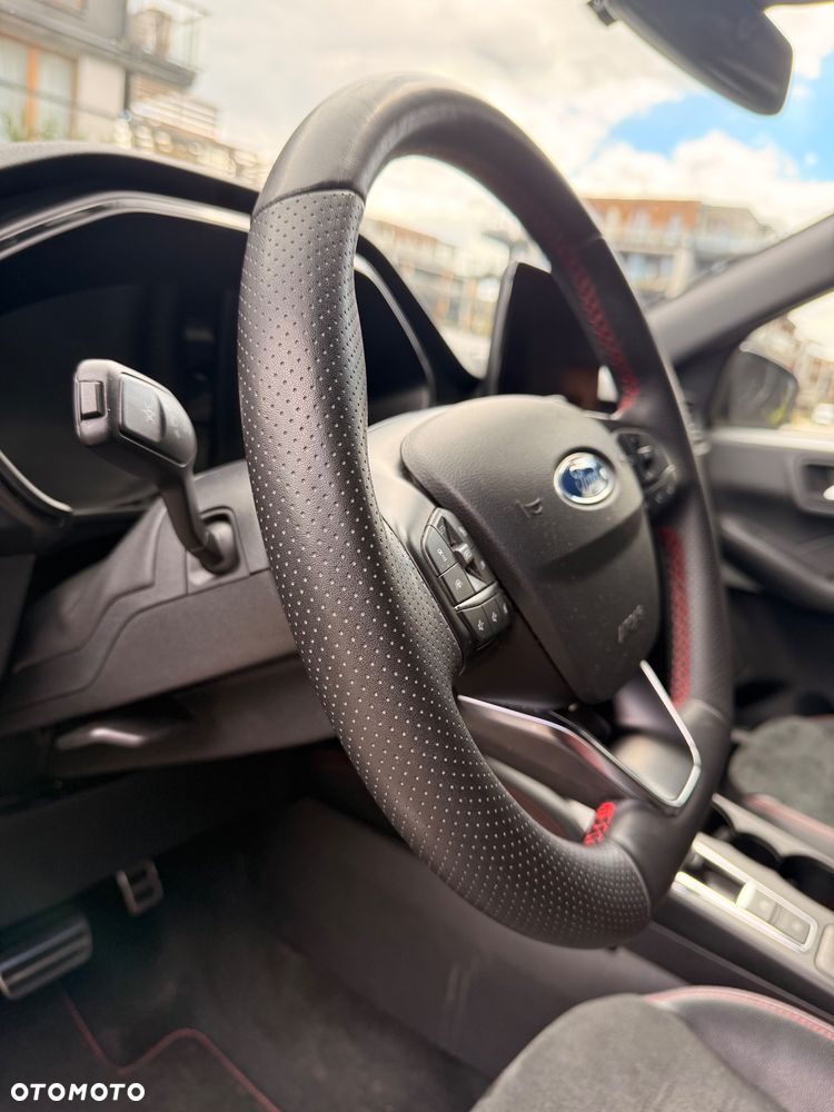 Ford Kuga 2.5P PHEV FWD ST-Line X - 13