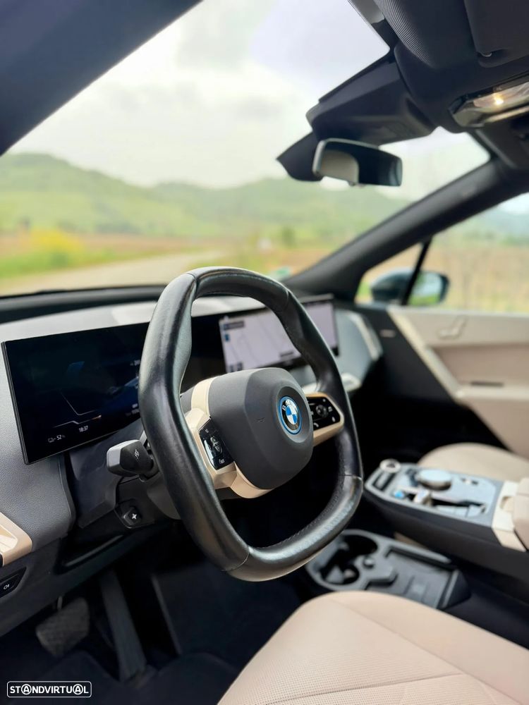 BMW iX xDrive50 - 6