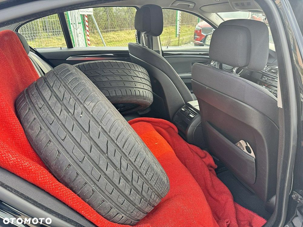 BMW Seria 5 - 12