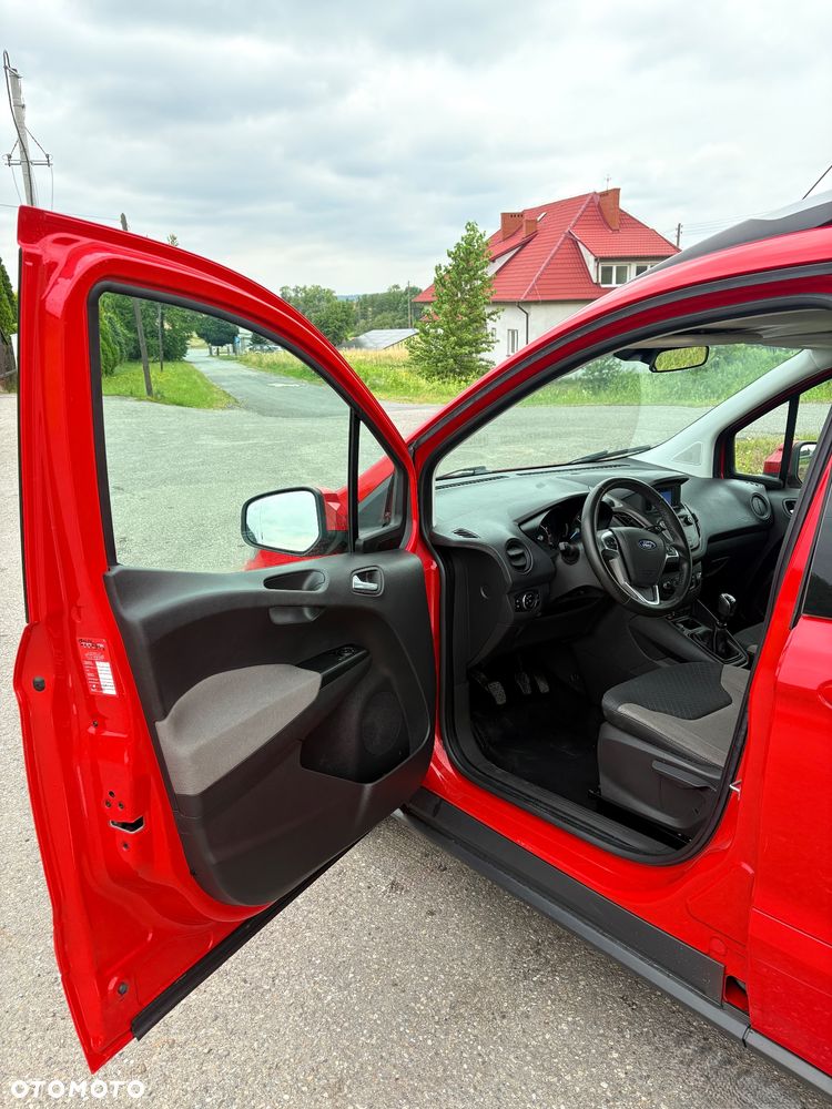 Ford Tourneo Courier 1.0 EcoBoost Trend - 12