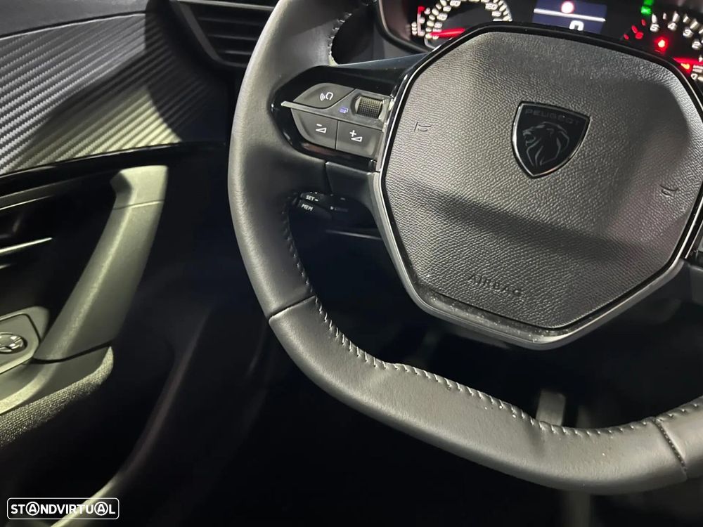 Peugeot 2008 - 17