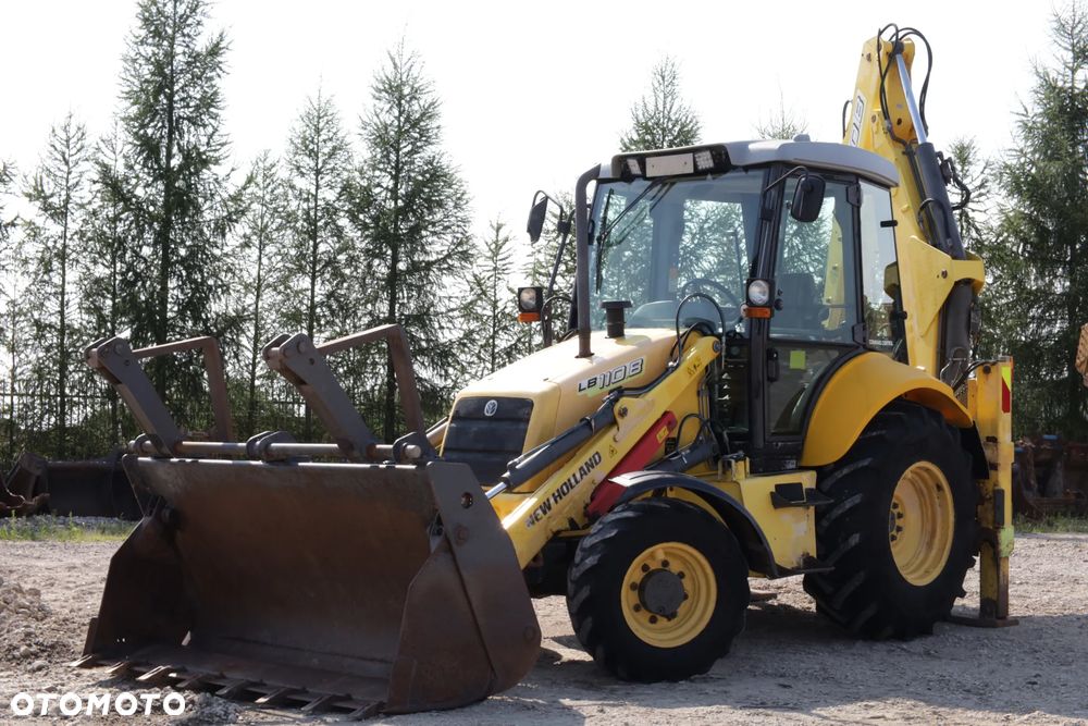 New Holland LB110B - 1