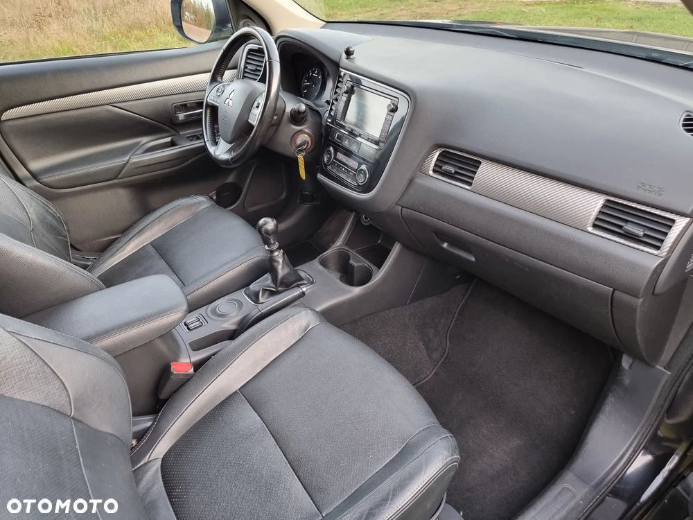 Mitsubishi Outlander 2.2 DI-D 2WD Invite - 18