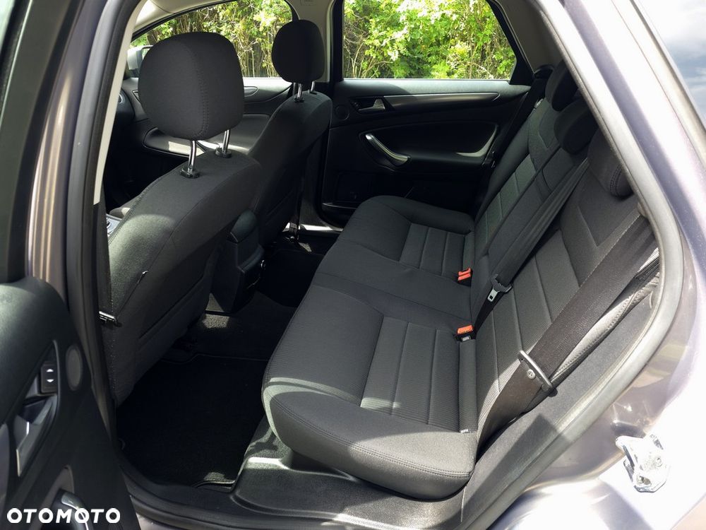 Ford Mondeo 2.0 TDCi Titanium - 11