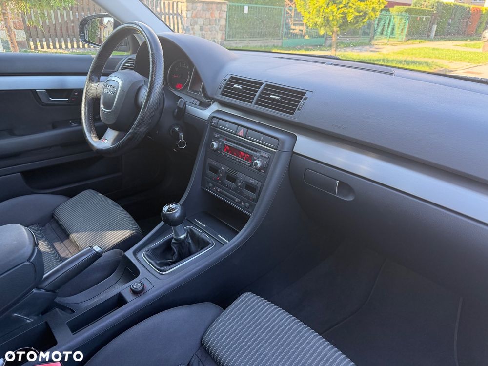 Audi A4 Avant 1.8T - 27