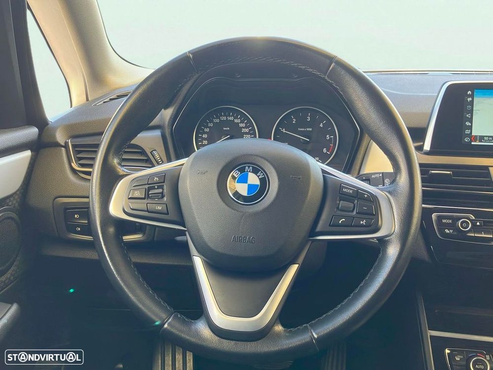 BMW 216 Active Tourer - 11