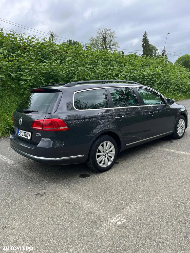Volkswagen Passat Variant 2.0 TDI Blue TDI DSG Comfortline - 9
