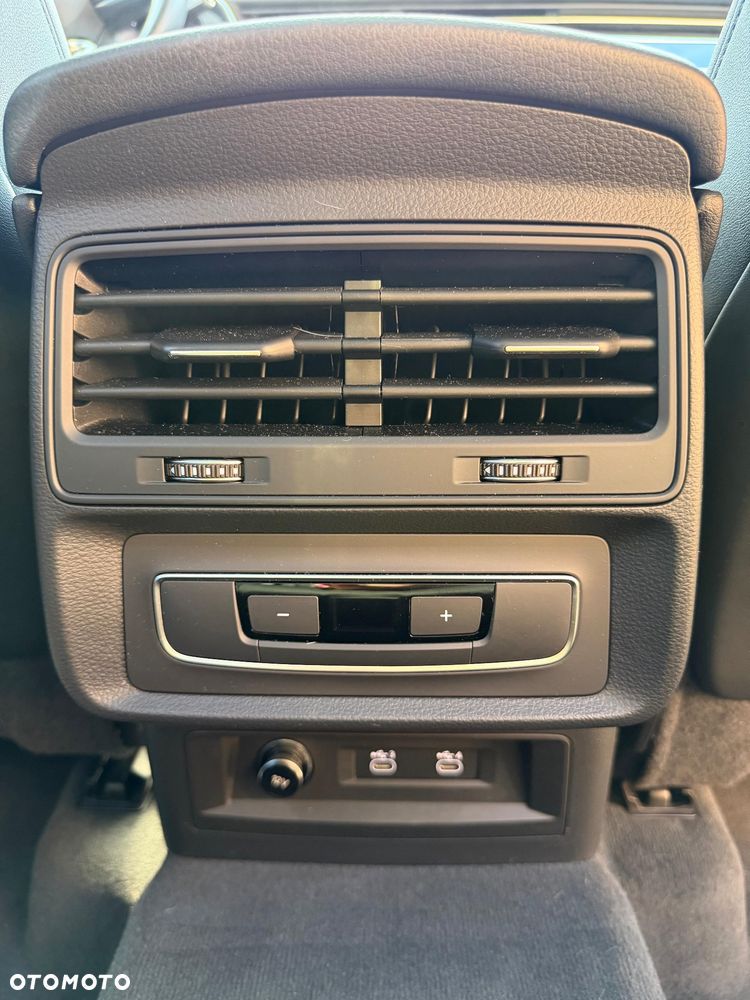 Audi Q7 55 TFSI quattro tiptronic - 13