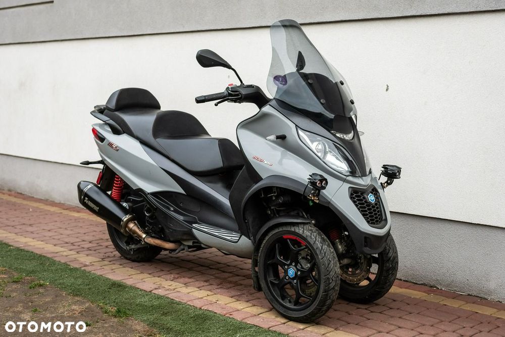 Piaggio MP-3 - 1