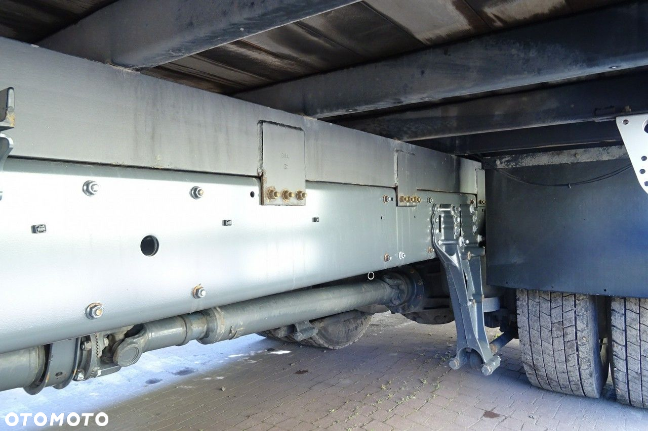 DAF CF 250 Euro 6 burto - firanka z windą,706 tys.km ! sprowadzony - 37