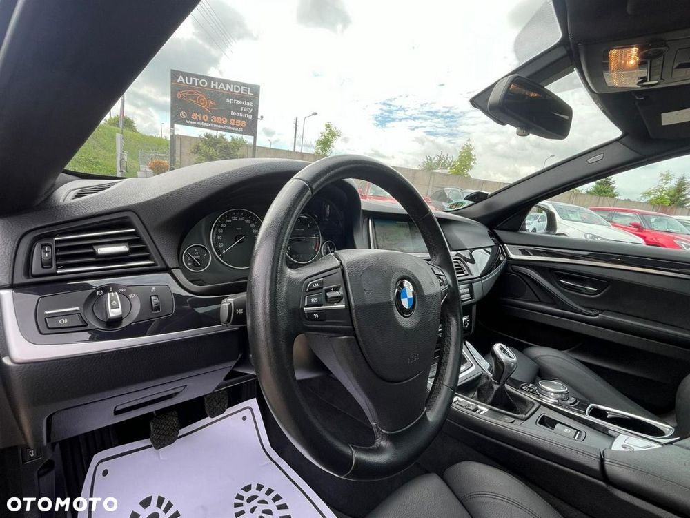 BMW Seria 5 520d Luxury Line - 30