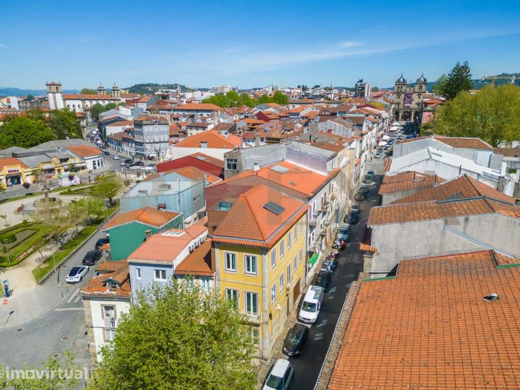 Moradia com Rooftop e Elevador a 100m da Sé de Braga - Mobilada e E... - Grande imagem: 4/51