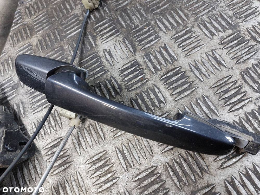 ZAMEK ROLKA PROWADNICA PODNOŚNIK DRZWI PRZESUWNE PRAWE MAZDA 5 I CR - 4