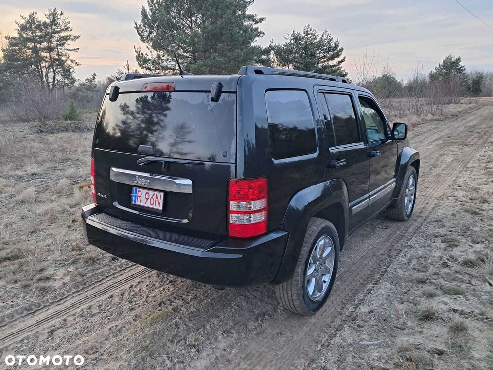 Jeep Liberty - 4