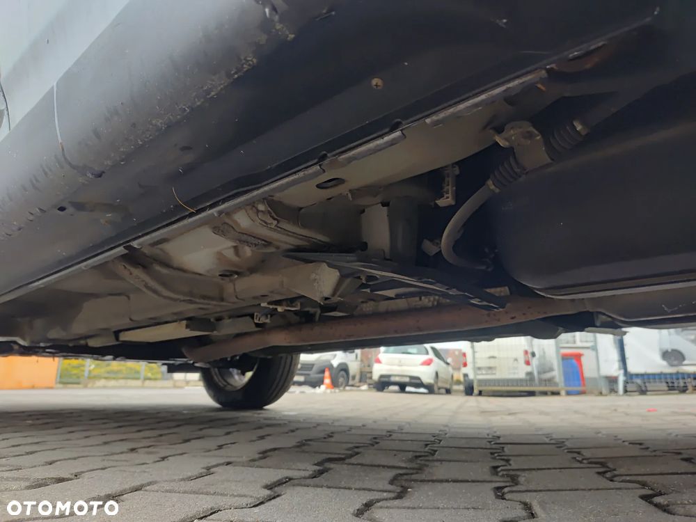 Mitsubishi Outlander 2.2 DI-D 4WD Plus - 20