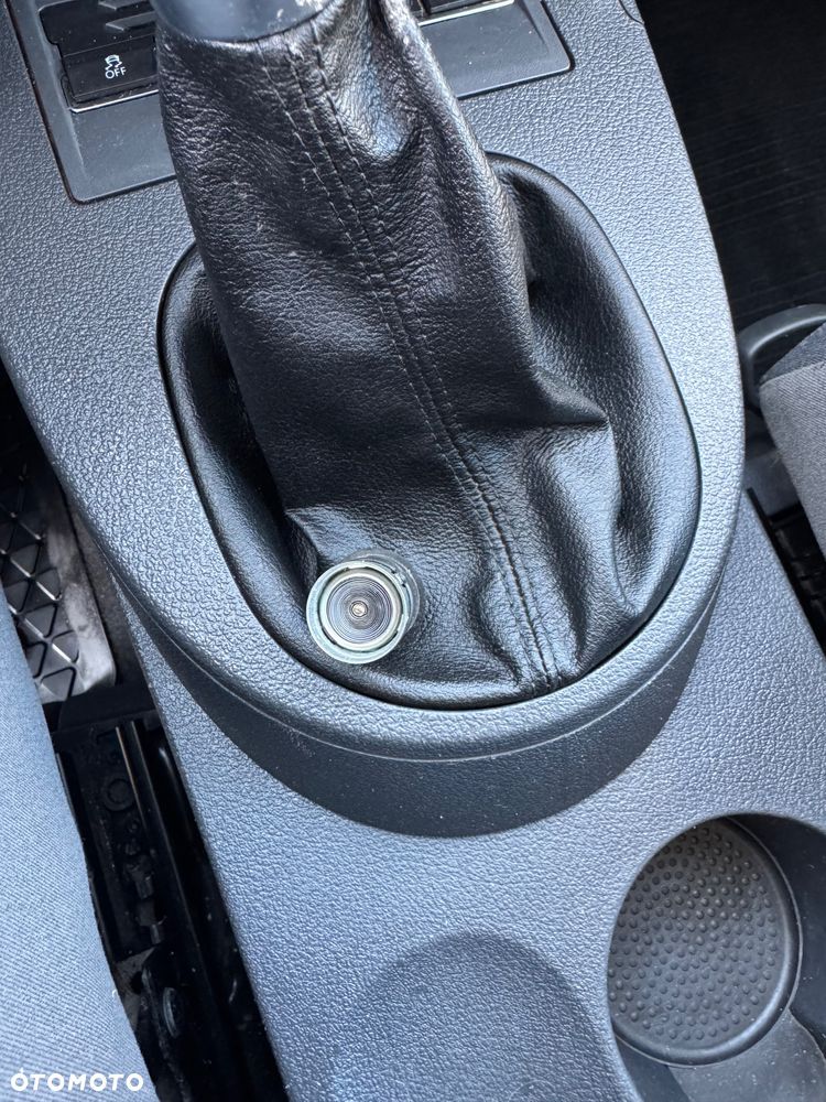 Volkswagen Touran 1.4 TSI Comfortline - 23