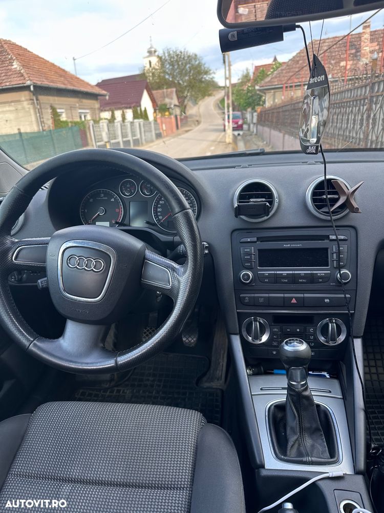 Audi A3 1.6 TDI Attraction - 5