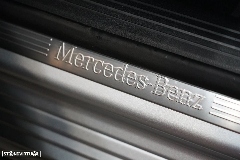 Mercedes-Benz A 250 e - 32