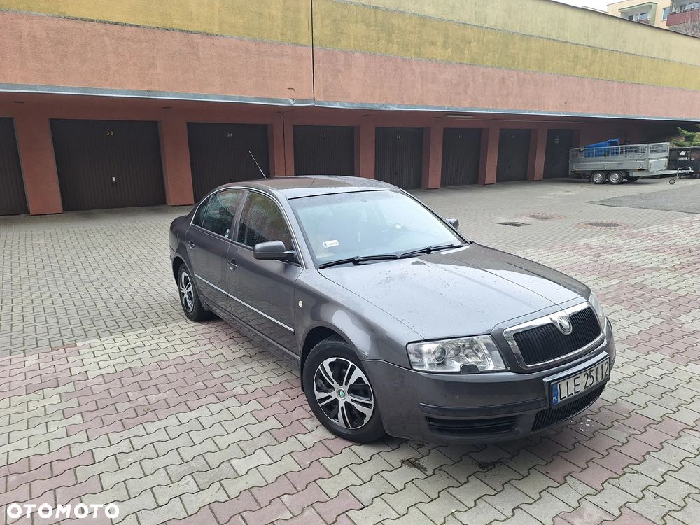 Skoda Superb 2.0 - 1