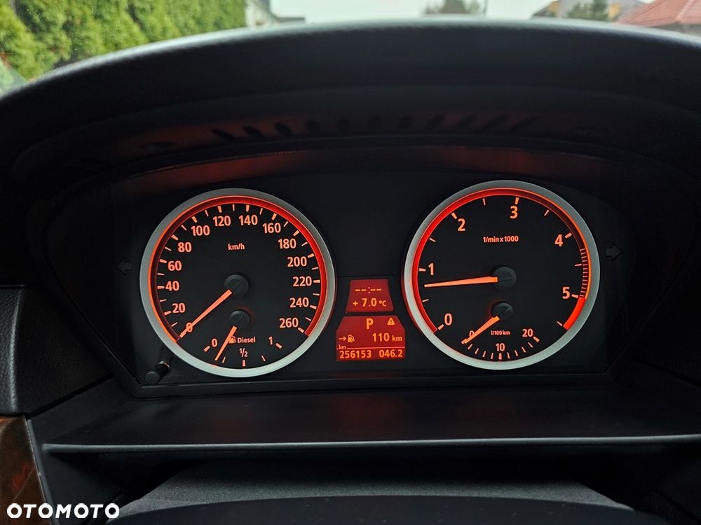 BMW Seria 5 520d Edition Fleet Sport - 39