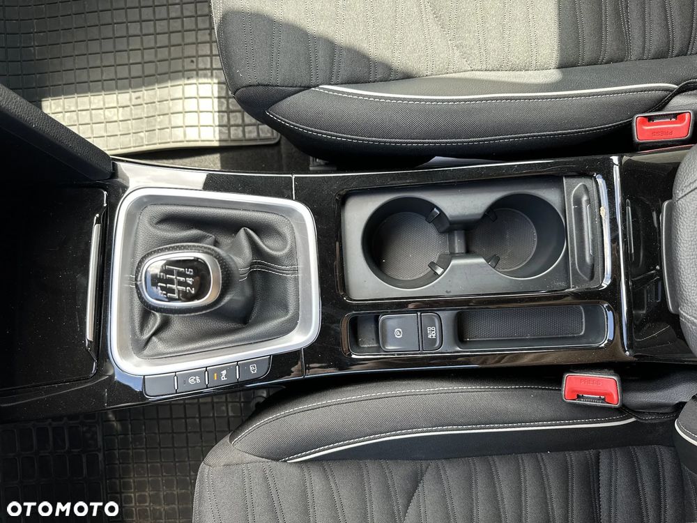 Kia ProCeed - 24