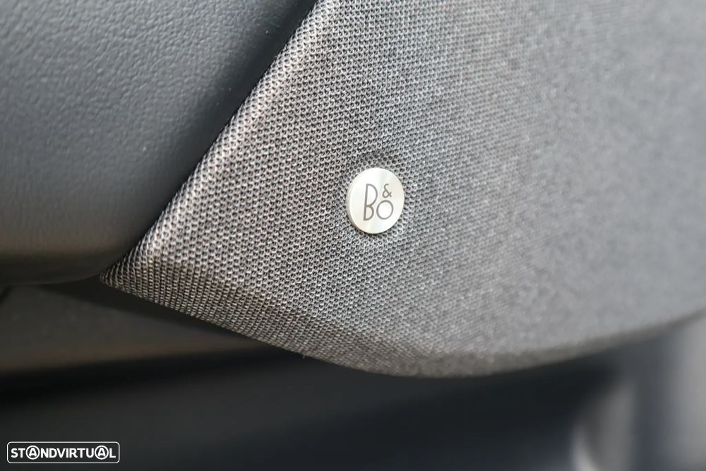 Ford Mustang Mach-E Premium AWD - 19