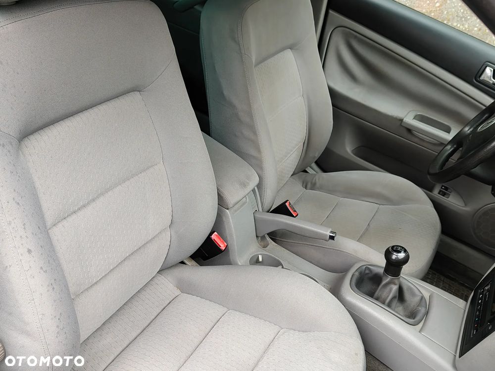 Volkswagen Passat Variant 2.0 Comfortline - 8