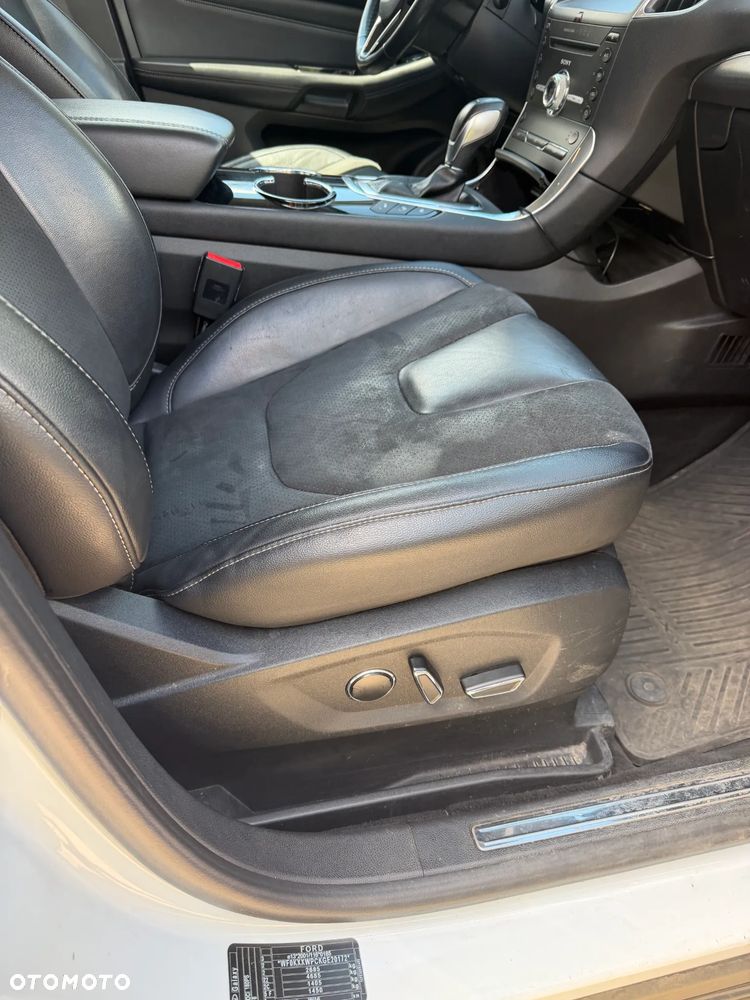 Ford Galaxy 2.0 TDCi 4WD Titanium PowerShift - 11