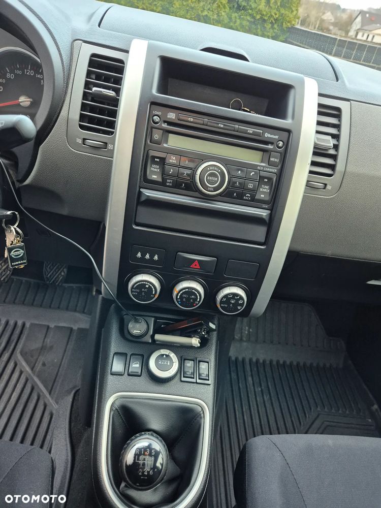 Nissan X-Trail 2.0 dCi 4x4 DPF LE - 13