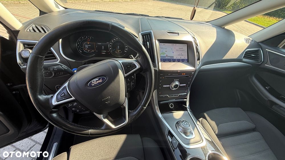 Ford Galaxy - 12