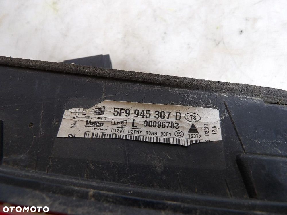SEAT LEON III LIFT KOMBI LAMPA TYŁ LEWA LED 5F9945307D - 3