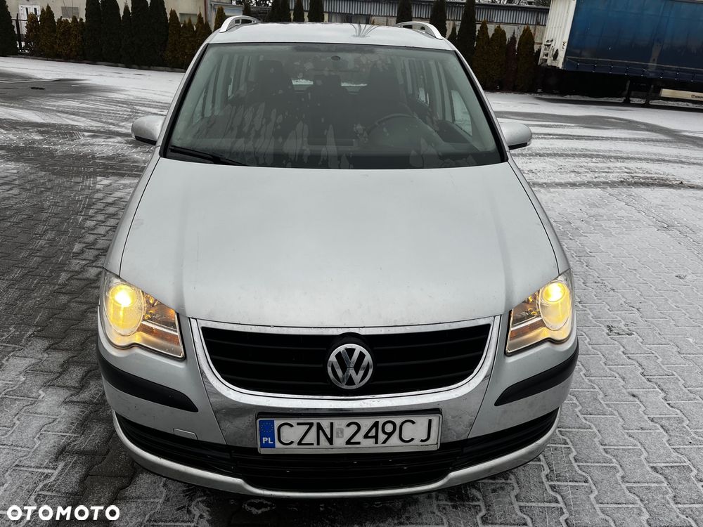 Volkswagen Touran 1.9 TDI DPF Conceptline - 2