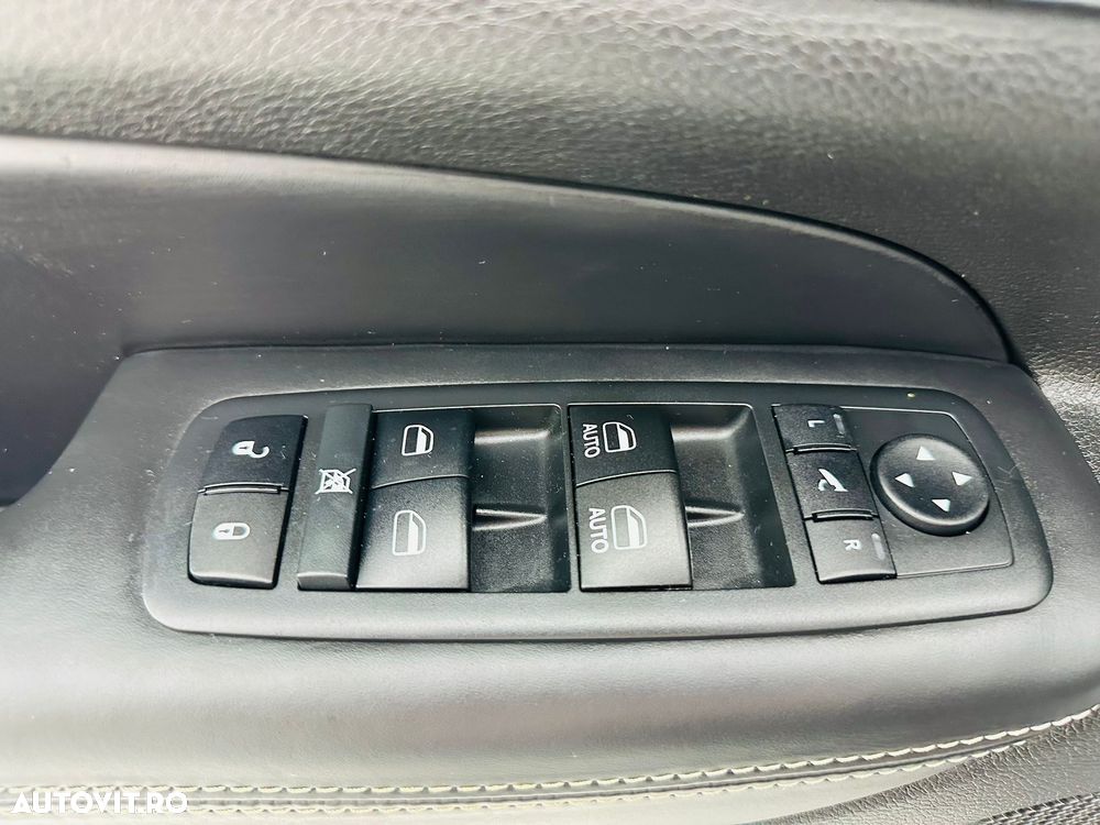 Jeep Grand Cherokee 3.0 V6 Multijet 4WD Automatik Laredo - 35