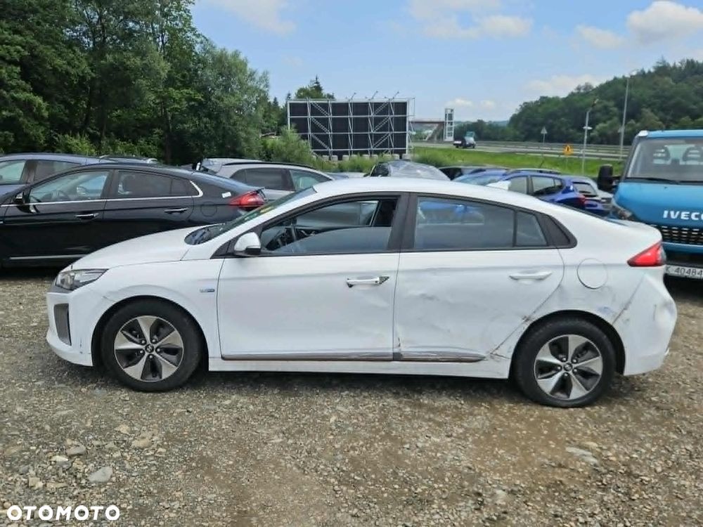 Hyundai IONIQ Premium - 13