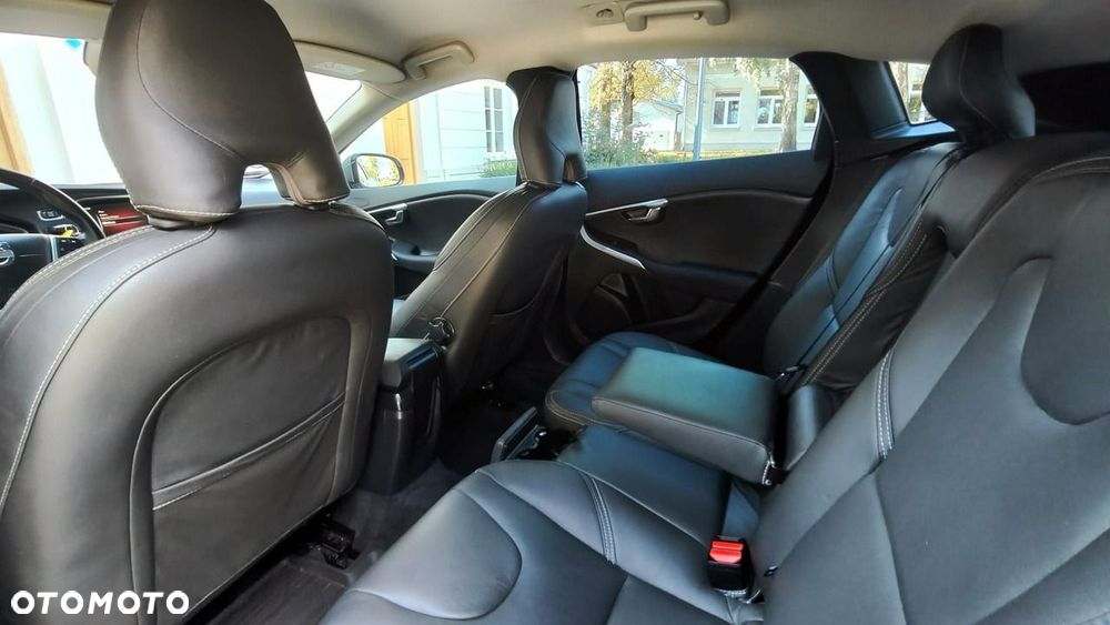 Volvo V40 - 10