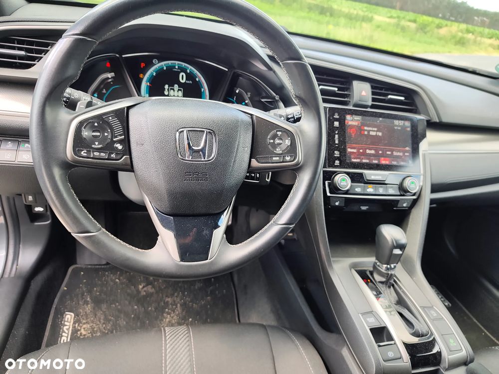 Honda Civic 1.0 i-VTEC Turbo CVT Elegance - 24