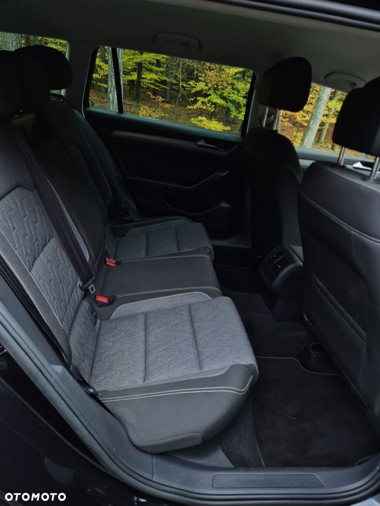 Volkswagen Passat 2.0 TDI SCR Style DSG - 22