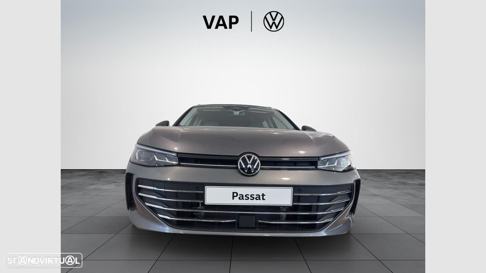 VW Passat Variant 1.5 TSI eHybrid Business DSG - 7