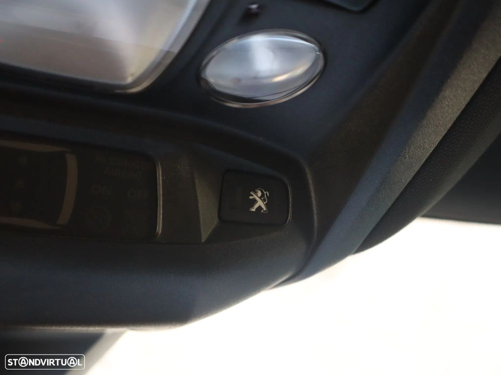 Peugeot 3008 225 e-EAT8 GT Pack - 18