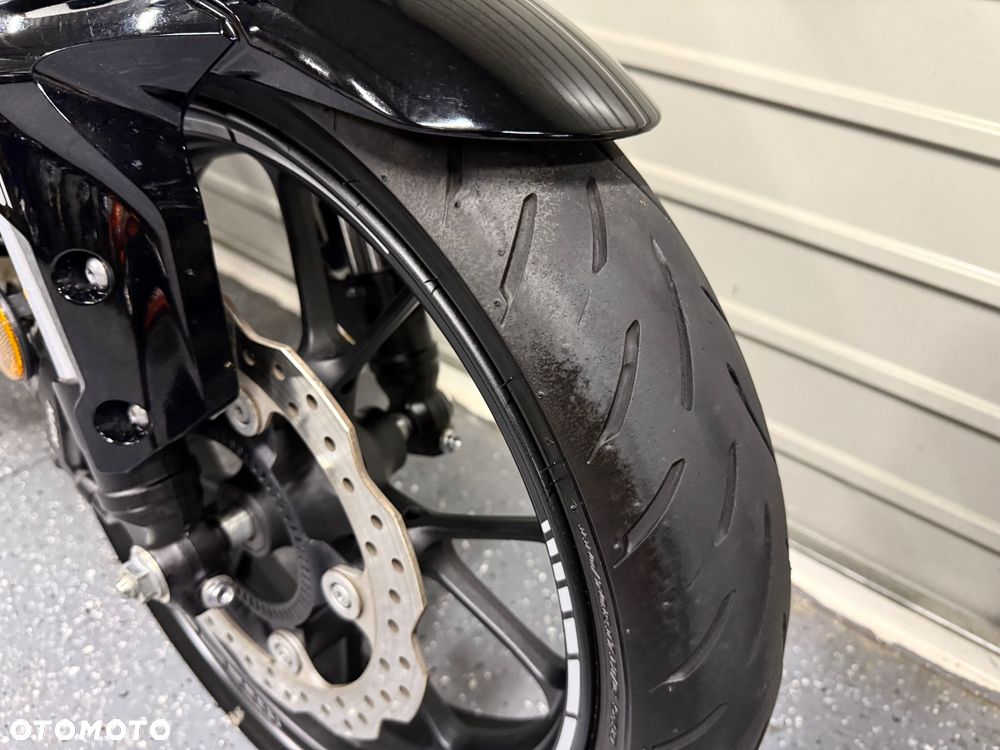 Honda CB - 8