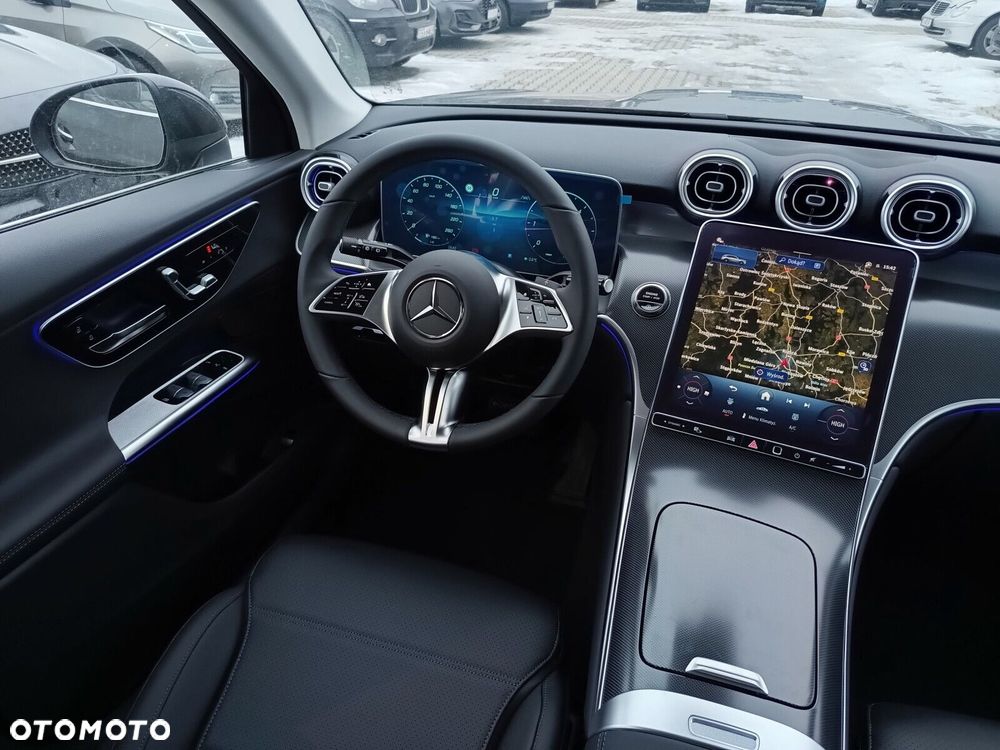 Mercedes-Benz GLC - 12