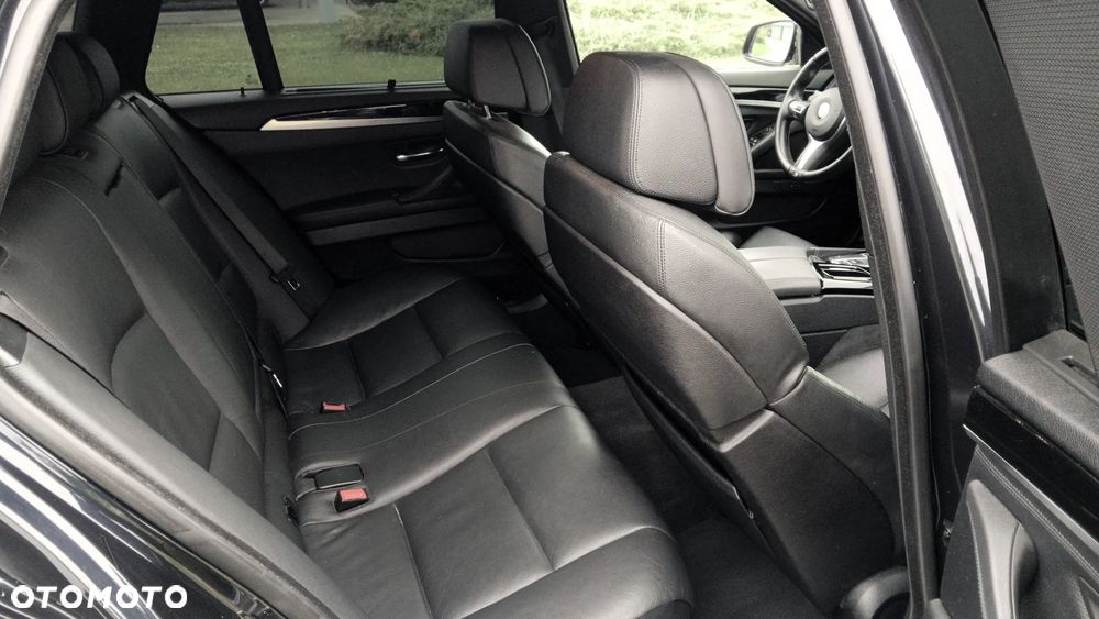 BMW Seria 5 528i Sport-Aut - 16