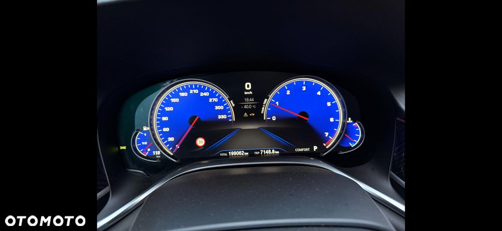 BMW Seria 7 750Li xDrive - 1