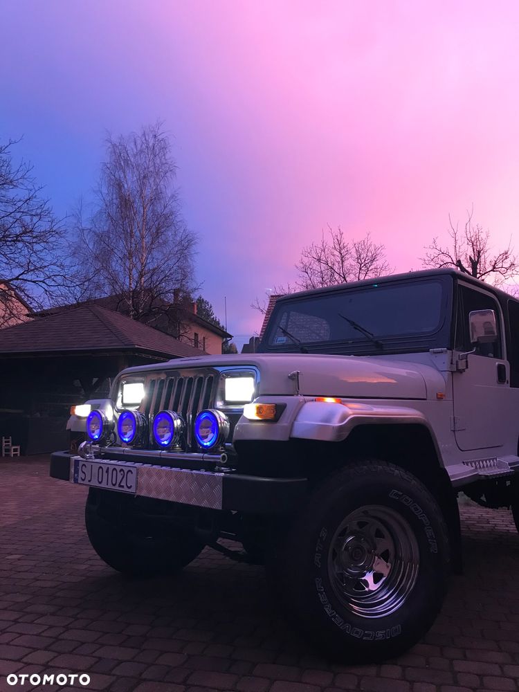 Jeep Wrangler 2.5L - 1