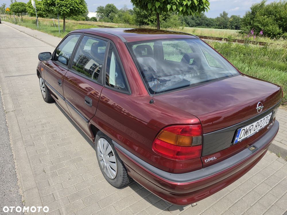 Opel Astra - 3